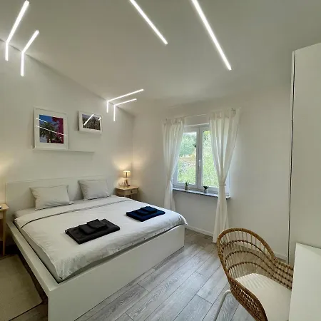 Lambda Apartment