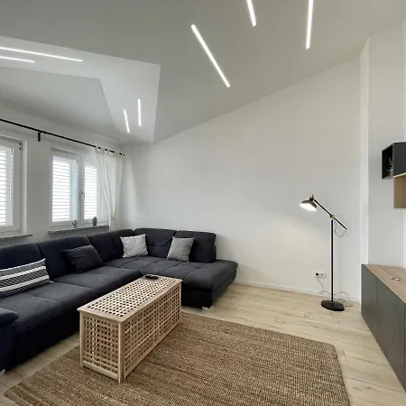 Apartment Lambda *