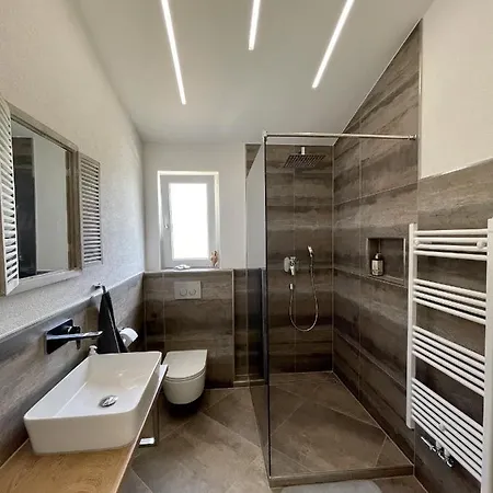 Lambda Jesenice (Split-Dalmatia)