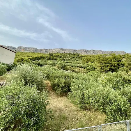 Apartament Lambda *