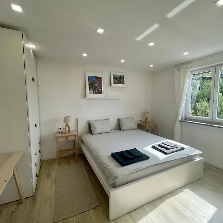 Lambda Jesenice (Split-Dalmatia)